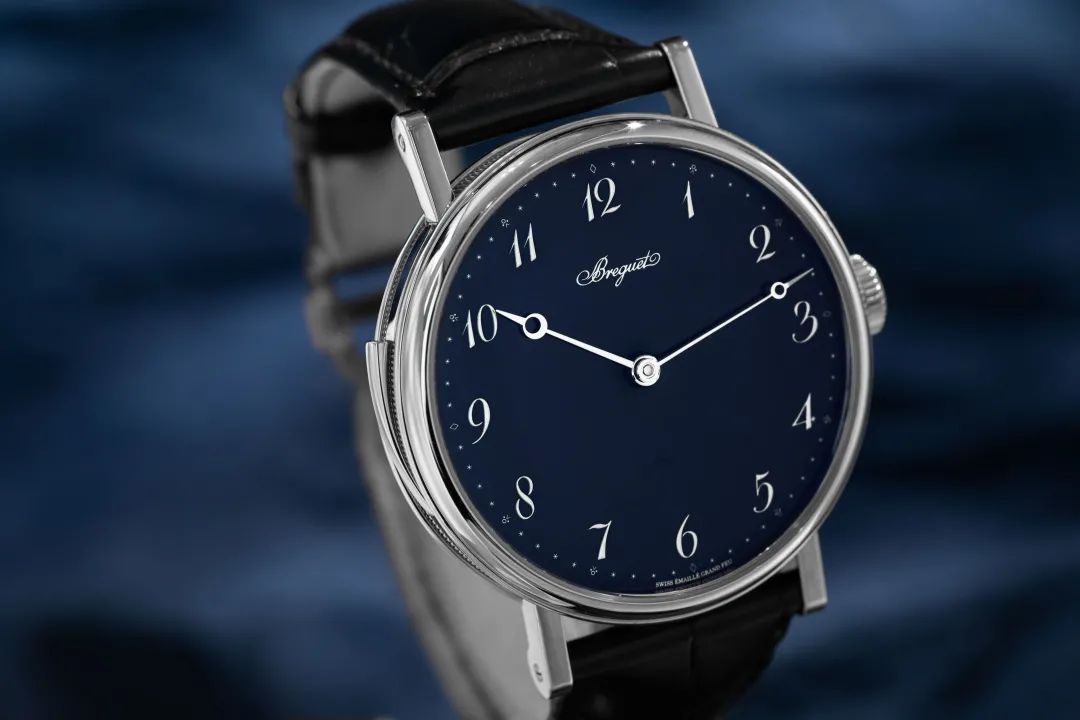 宝玑腕表调日历,宝玑月相表是不是随时间变化