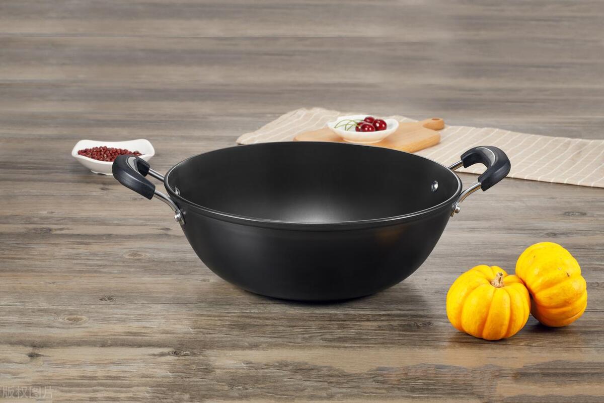 锅底涂层脱落了还能用么,电饭锅底涂层掉了还能用吗