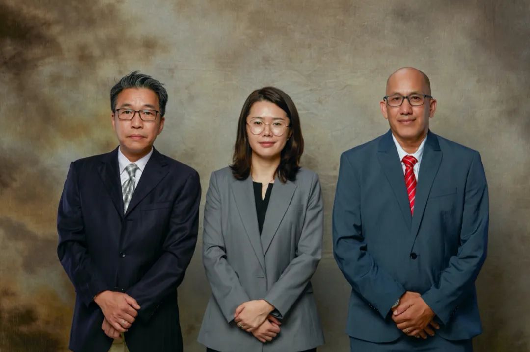 创校生录剑桥、去肯尼亚后变身“食堂警察”，90年历史的学校牛