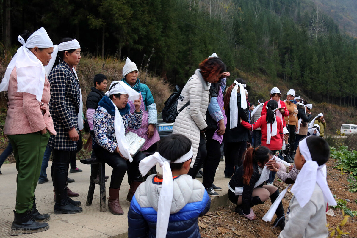 农村坟地改革如何对待原有的坟地,农村老坟地怎么处理