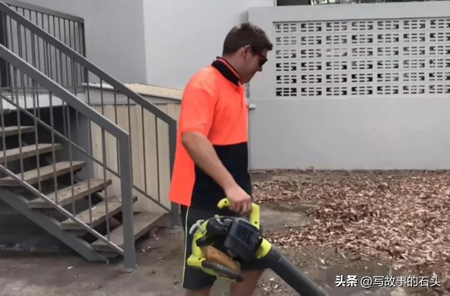 中国姑娘怀揣2000块去澳洲打工，嫁澳洲帅哥，打拼15年买两栋房