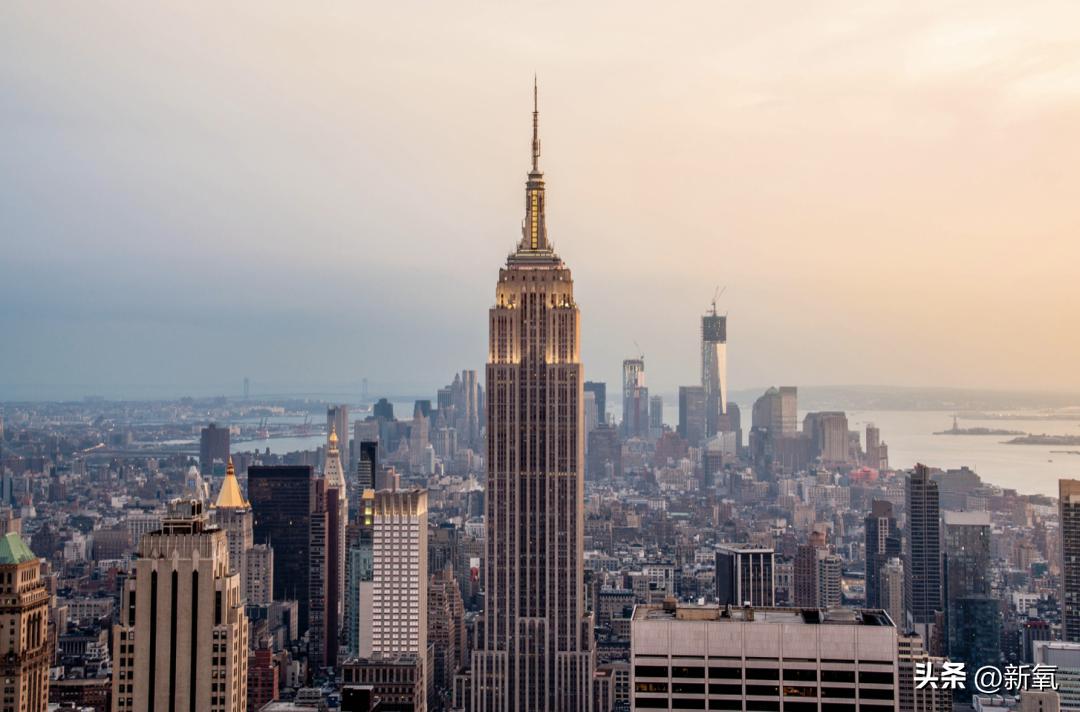 万众瞩目的卡塔尔世界杯正式开幕,卡塔尔世界杯花费3000亿美元