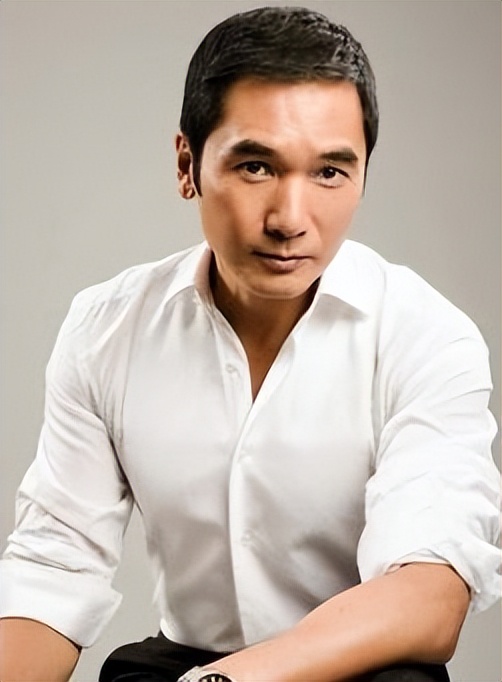 张嘉倪空壳太太,空壳太太