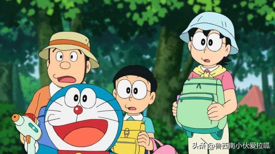 盘点名侦探柯南中眼睛会发光的人,绀青之拳片尾柯南戴眼镜