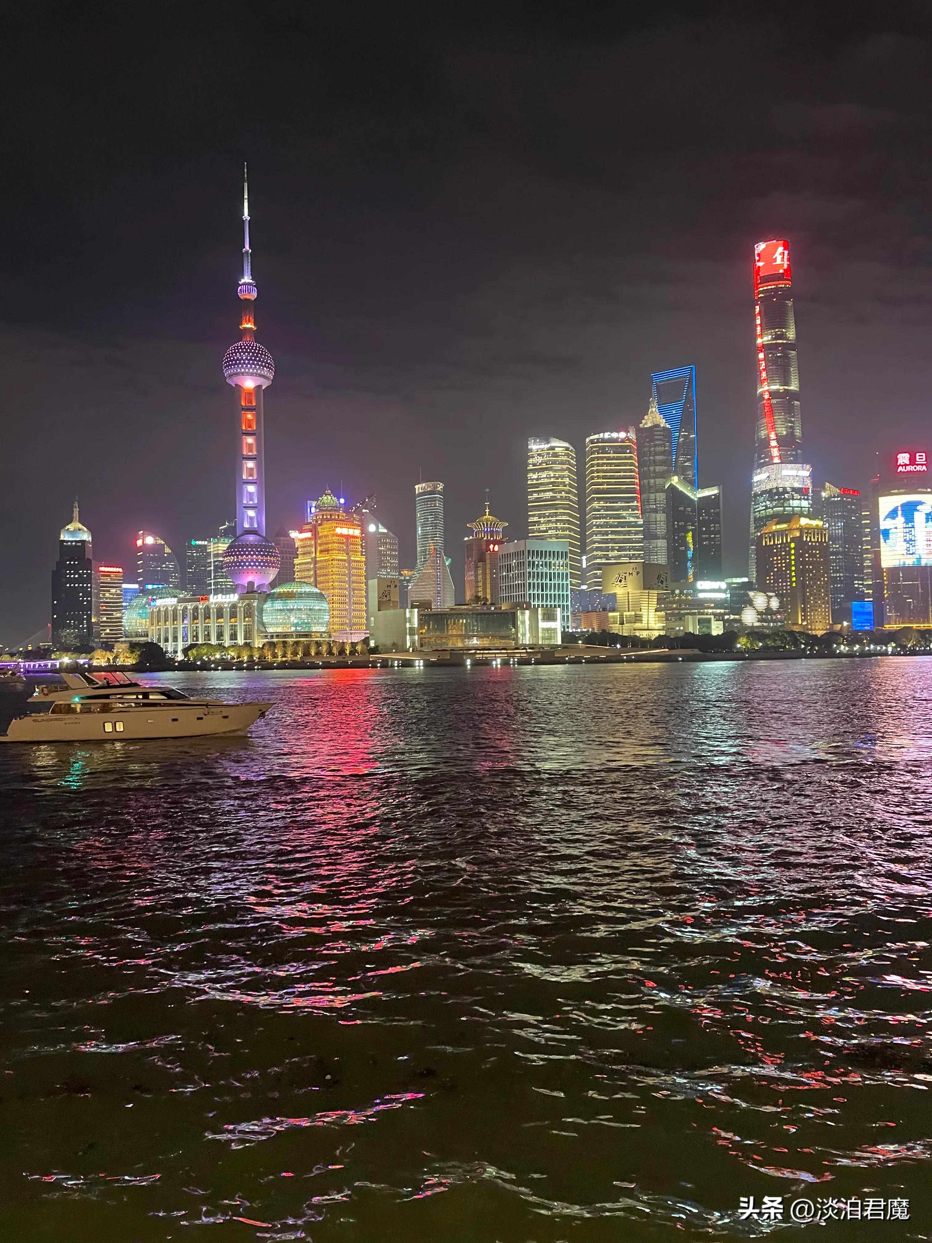 灯光璀璨夜上海,上海灯光星辰