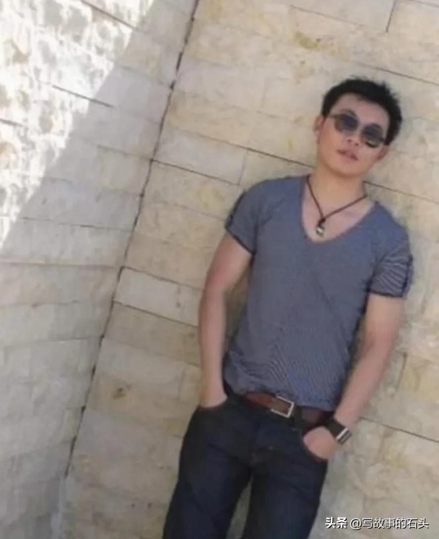 重庆小伙娶迪拜媳妇，生3娃，创业15年逆袭成功，把父亲接到迪拜