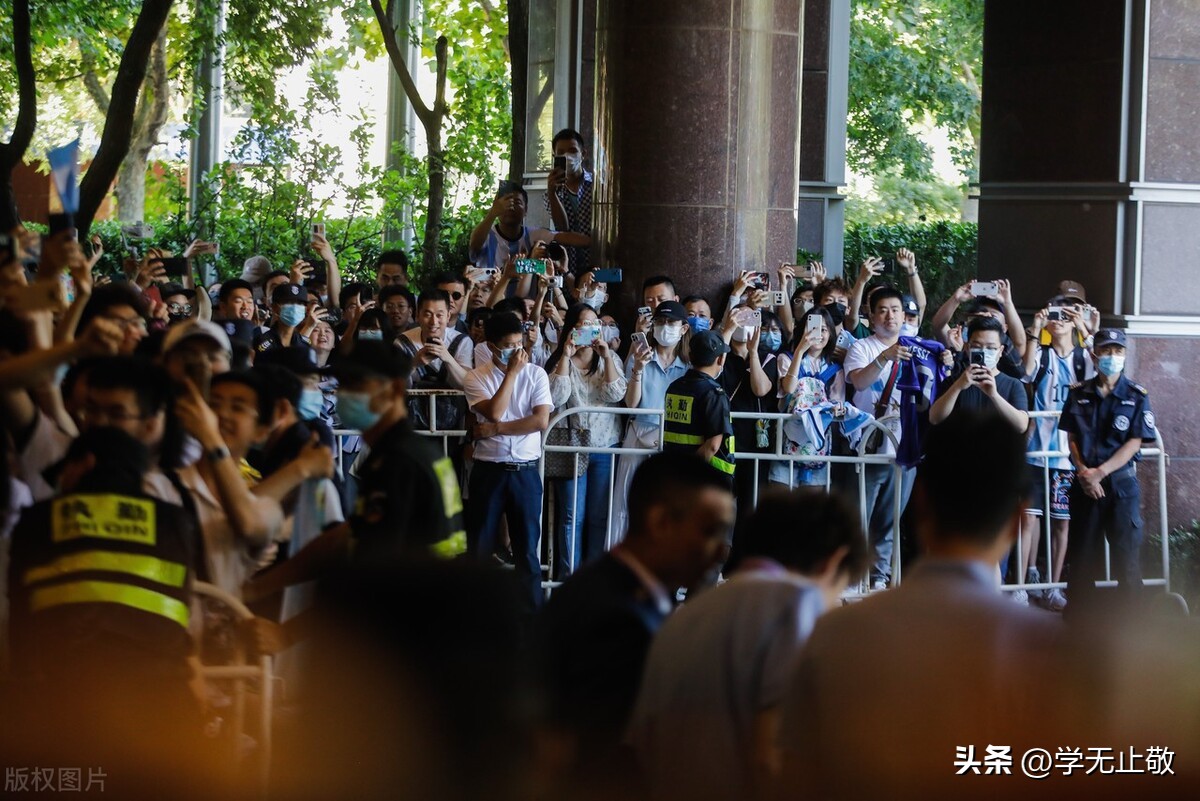 梅西淘宝直播观看人数,梅西现身淘宝直播间采访记者