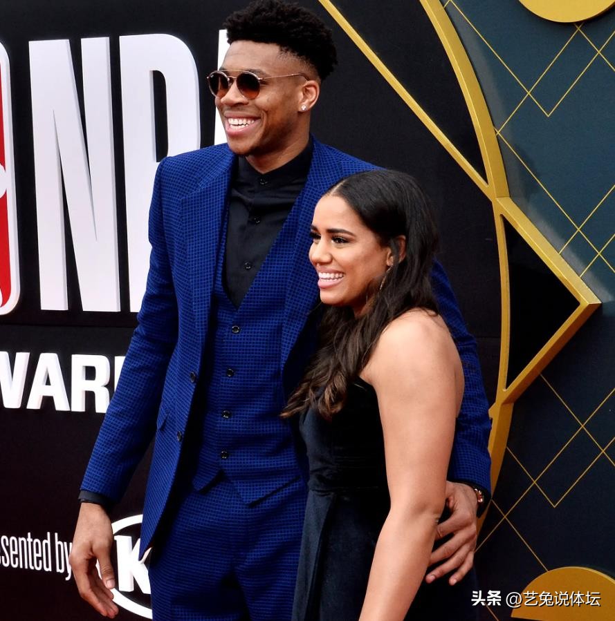 球星梅西的年收入多少,2020年足坛十大收入最高的球员