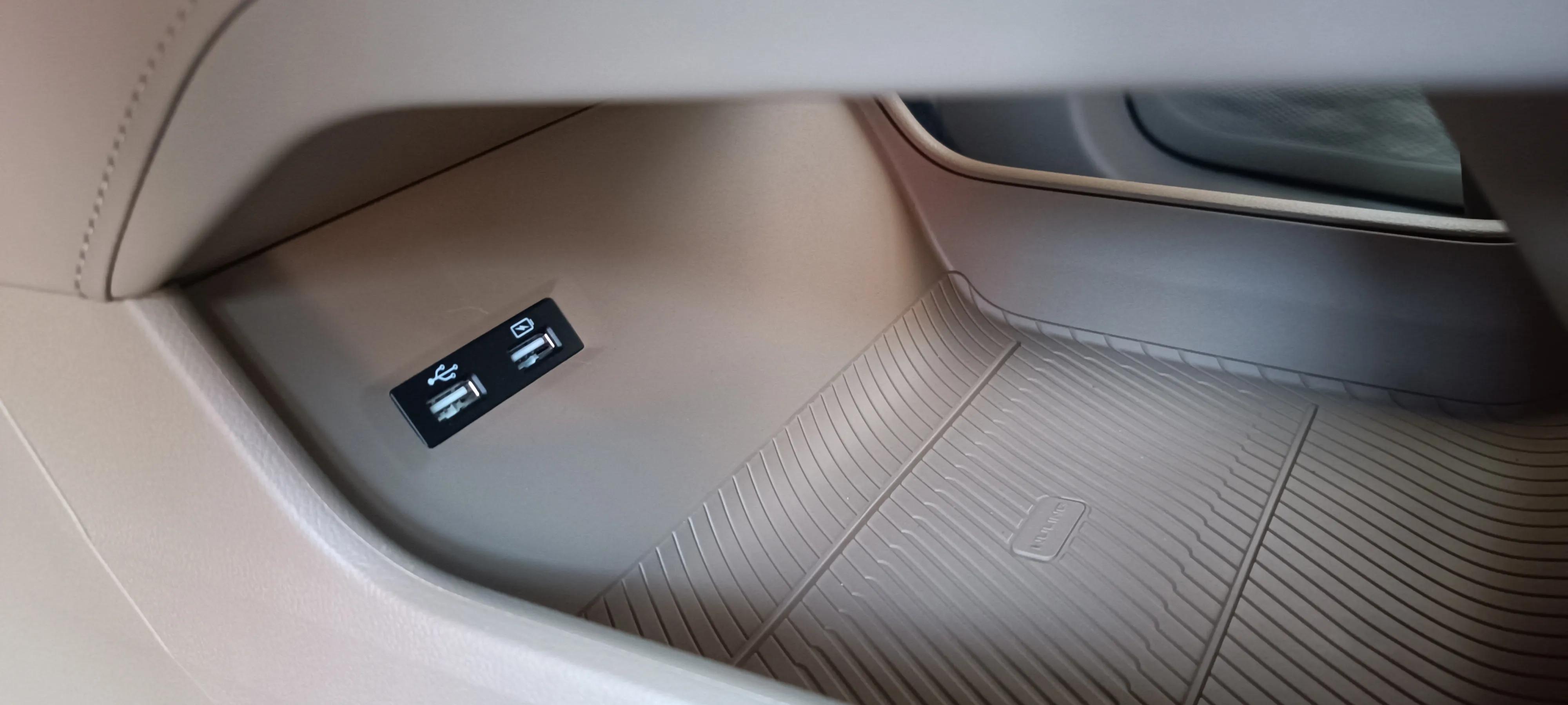 奶爸玩车记,奶爸看车