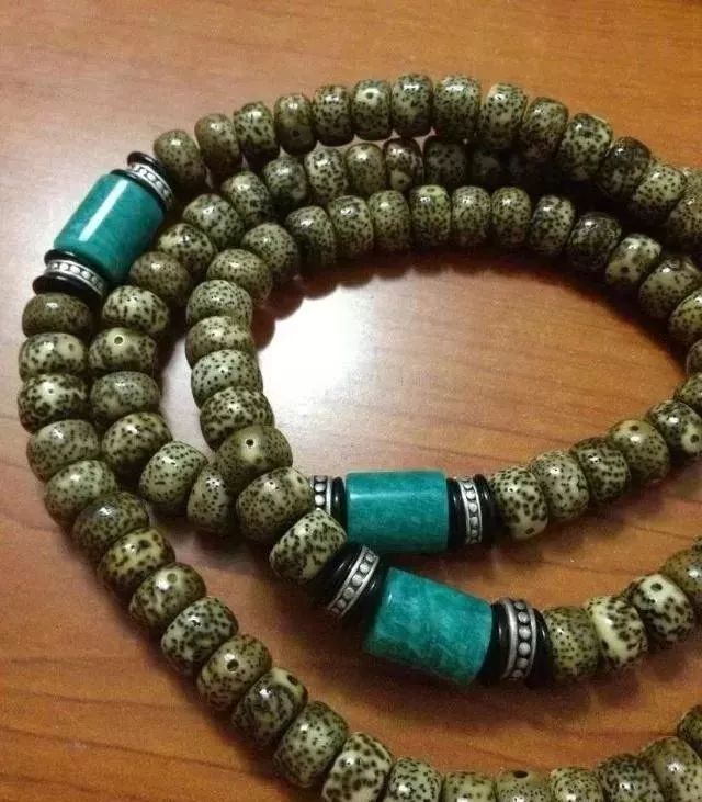 星月菩提奶油黄是什么,鸡油黄星月菩提盘出来的效果图