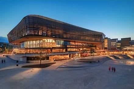 南安普顿大学——大学企业孵化器SETsquared的创始合伙人