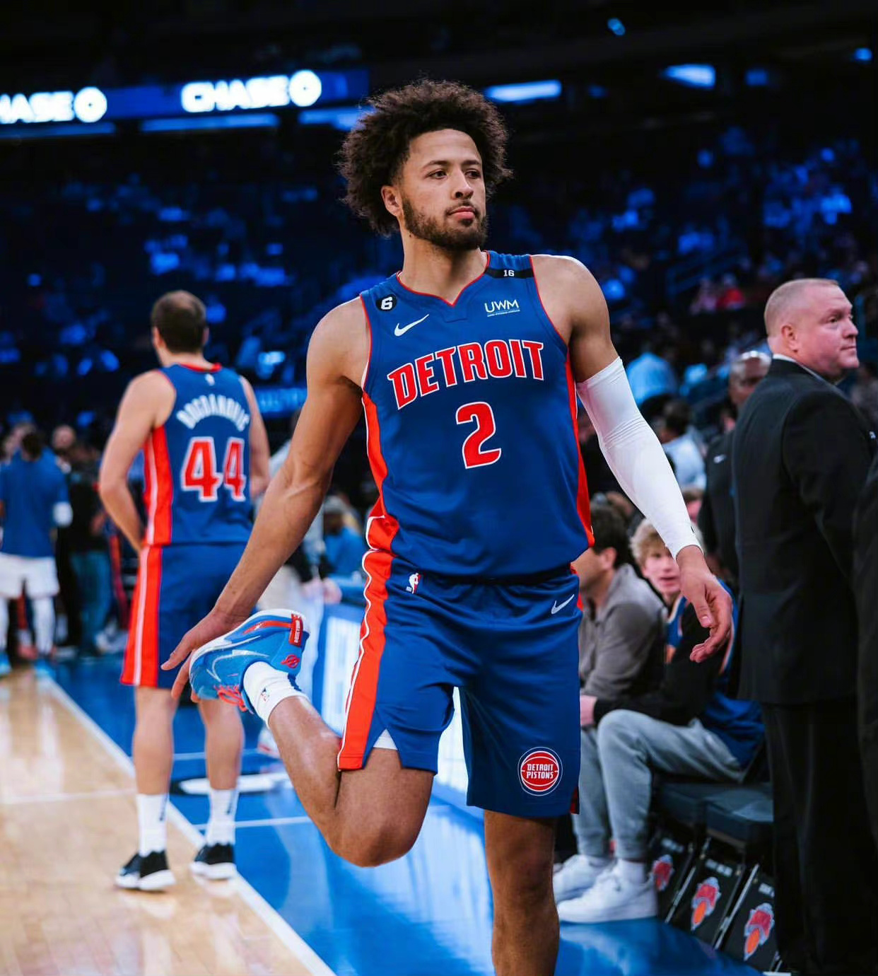 NBA季前赛上脚：胖虎穿Zion2灭霸紫，杰伦穿科比5