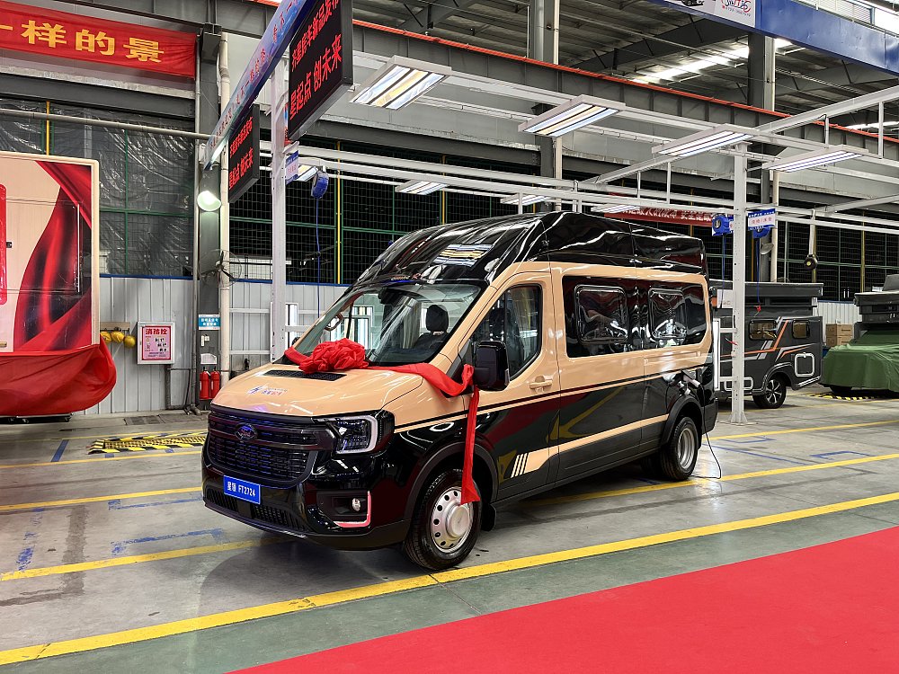 齐星v362升顶房车软升顶,齐星v363升顶房车软升顶