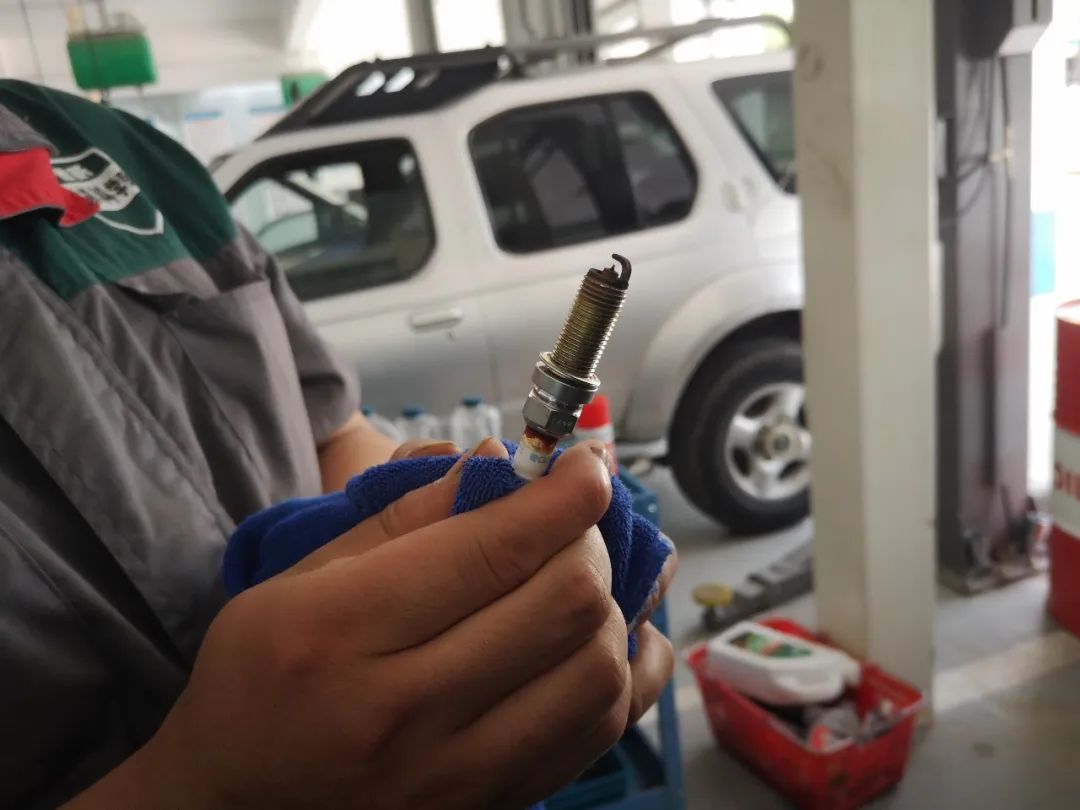 二手车买回来后要先做什么保养,汽车大保养需要整备的项目