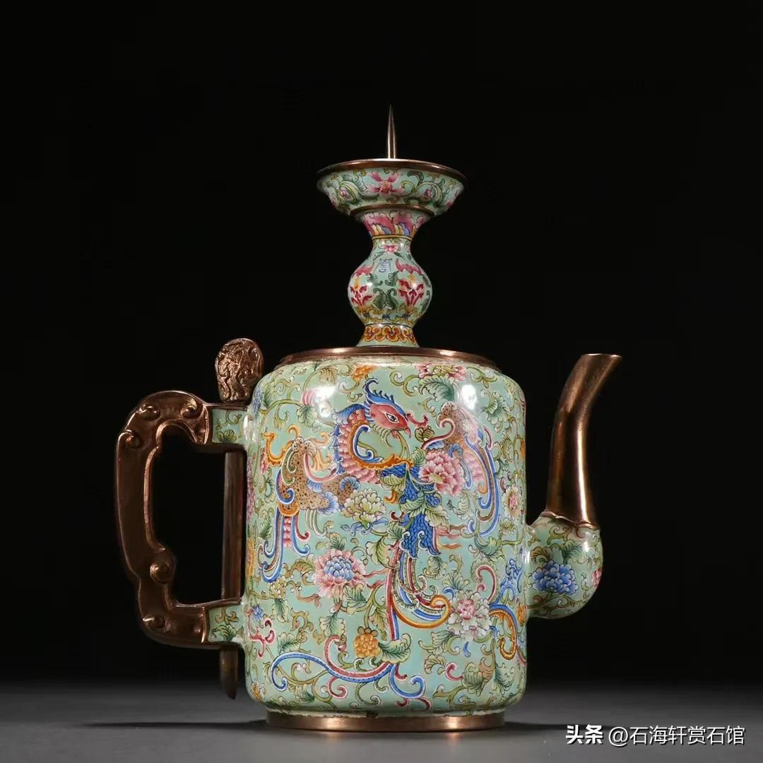 鎏金鹦鹉纹提梁银壶,铜胎画珐琅花鸟纹提梁壶