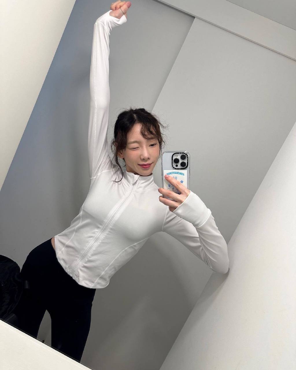 32岁泰妍短发,泰妍早期和现在面部对比