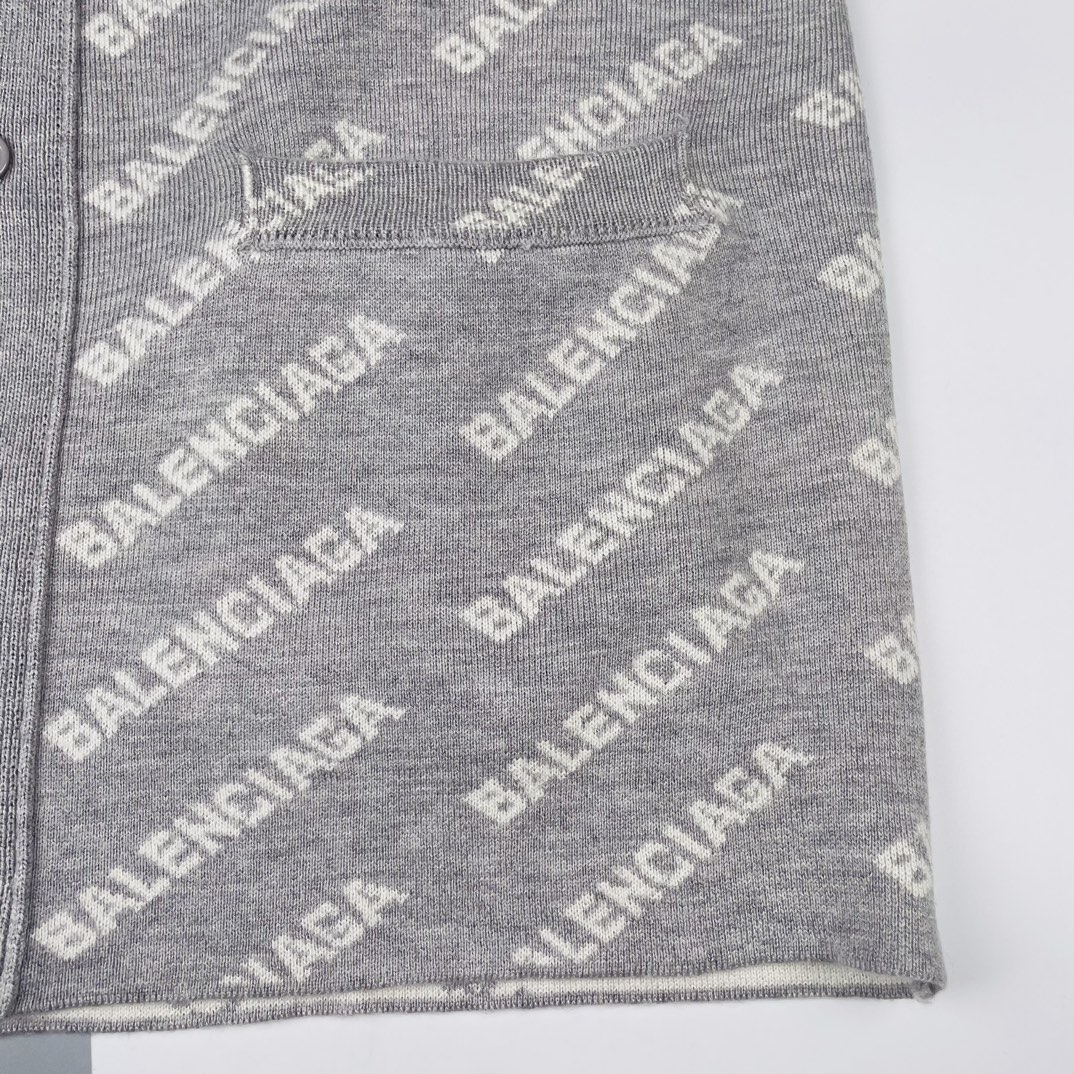 balenciaga巴黎世家字母毛衣开衫,balenciaga巴黎世家track2.0平替