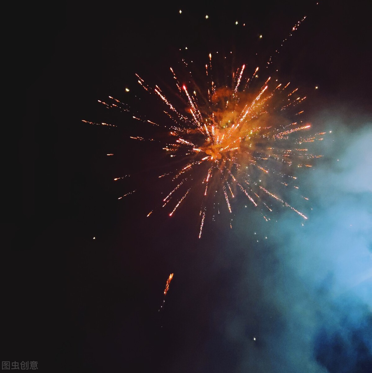 十六首诗词中的更漏，用法百变，是婉约诗词中的最佳道具