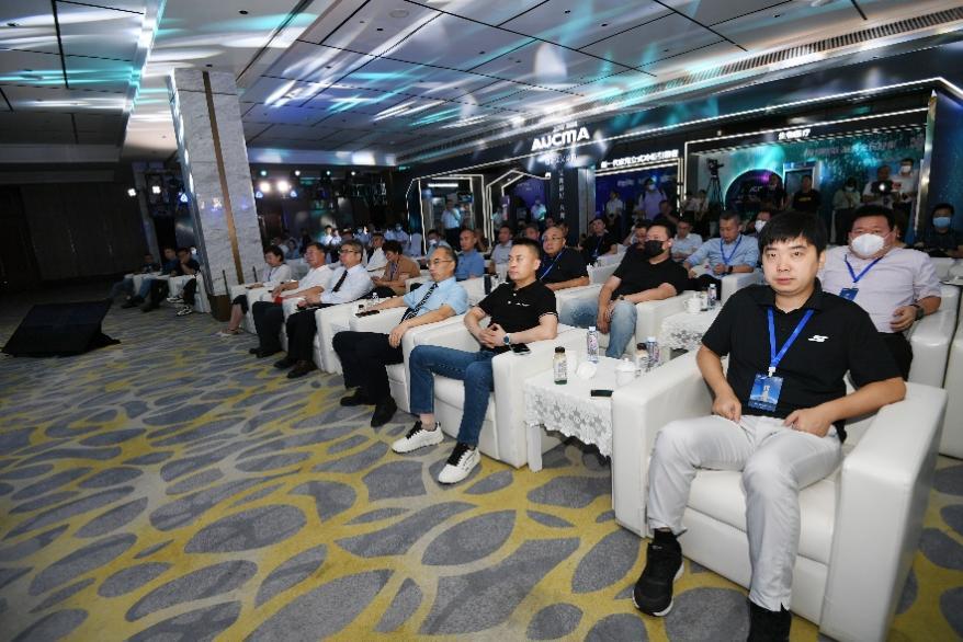 澳柯玛新一代家用立式冷柜发布会,澳柯玛风冷无霜智能冷柜温度调整