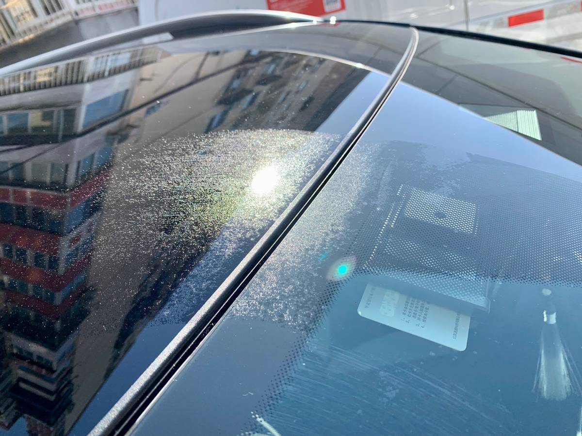 汽车前挡风玻璃除油膜方法,汽车前挡风玻璃怎么去油膜