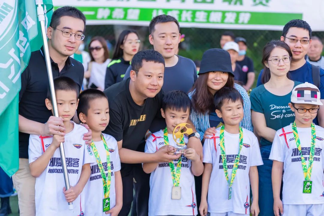 专访何超琼完整版,何超最新发言视频