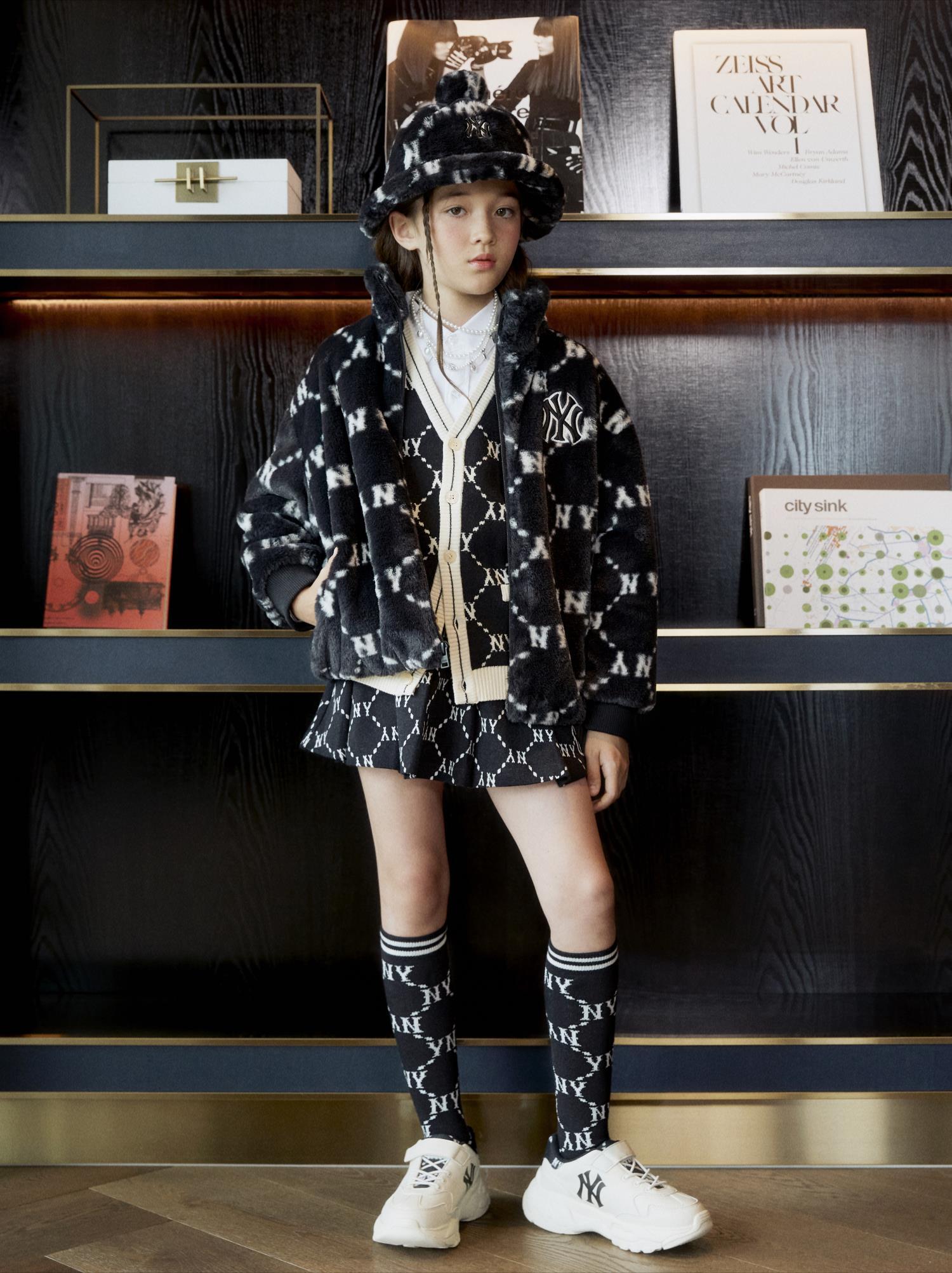 mlb女童装潮款高级感,潮流色彩拼图解锁潮童秋冬密码