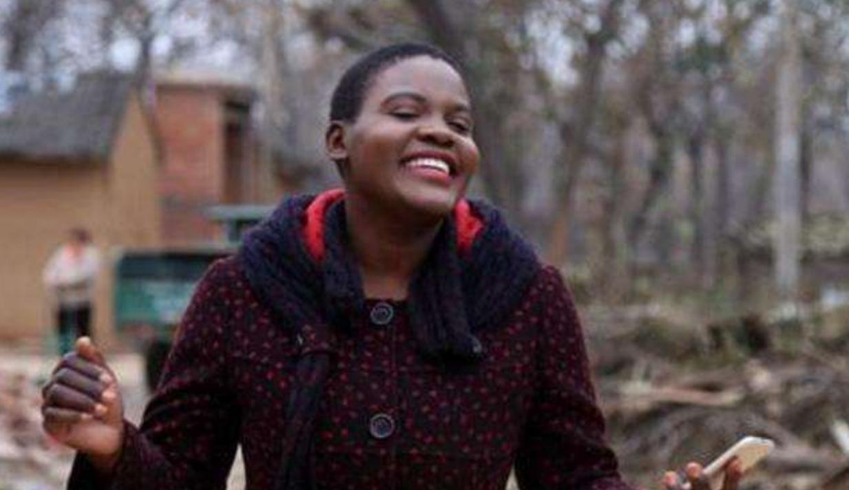 非洲22岁姑娘远嫁河南40岁农民，为其生下俩混血儿，如今怎样了？