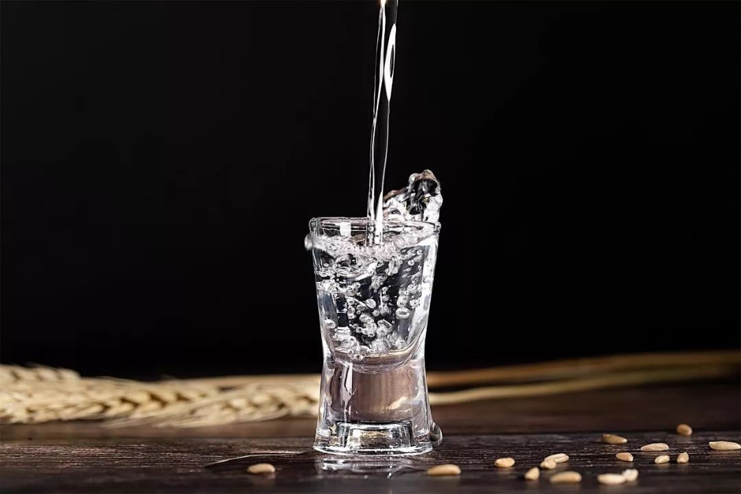 超市纯粮酒10元以下,超市低价纯粮酒