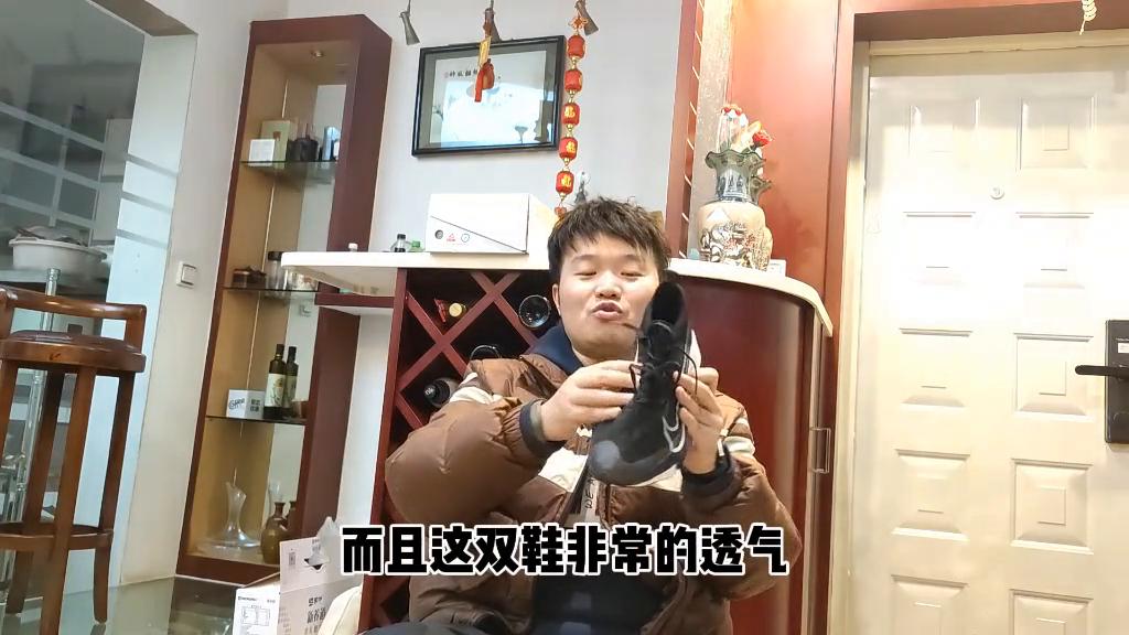 nikezoomx缓震膝盖,nikezoomx跑鞋穿久了会硬吗