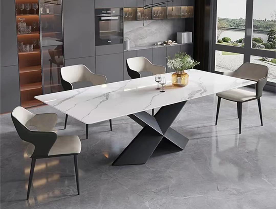 岩板餐桌优缺点选什么色好,岩板餐桌与实木餐桌的优缺点