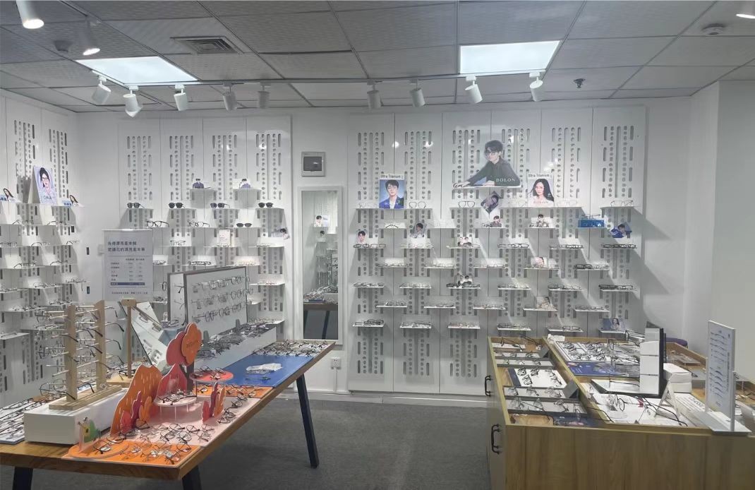 重庆配眼镜便宜地方,重庆配眼镜应该选择什么店