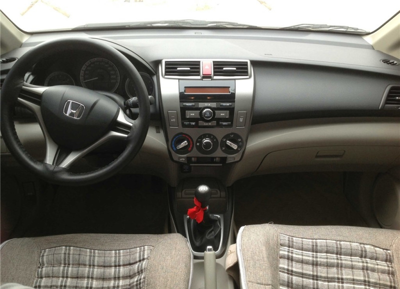 大众捷达和本田锋范,开了8年的锋范换皓影