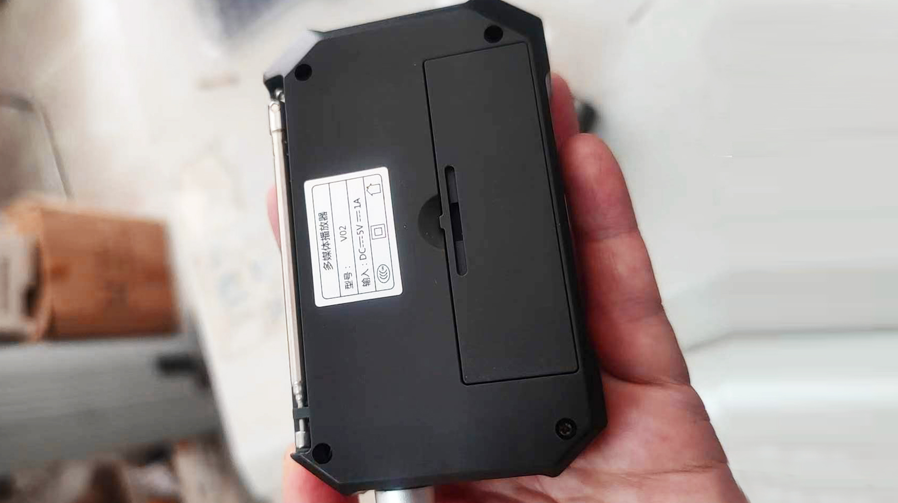 家用自带遥控led灯泡,led照明灯小型随身带