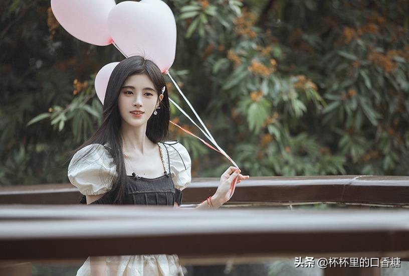 白鹿赵丽颖谁最受欢迎,被黑最惨的十个明星