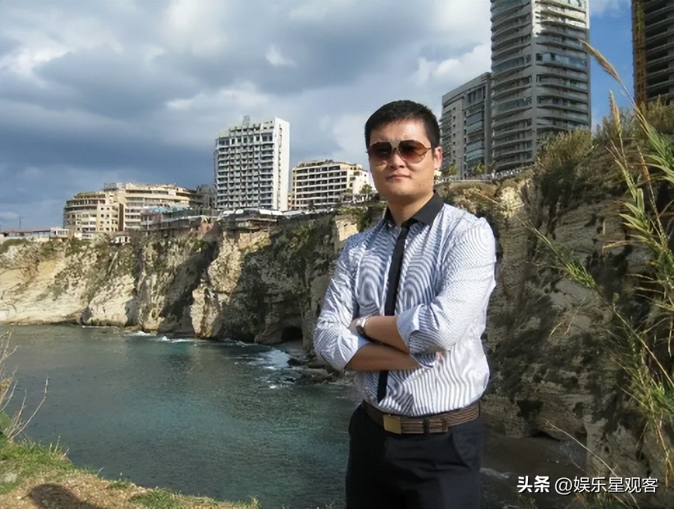 足球回忆录贺炜,足球诗人贺炜励志视频