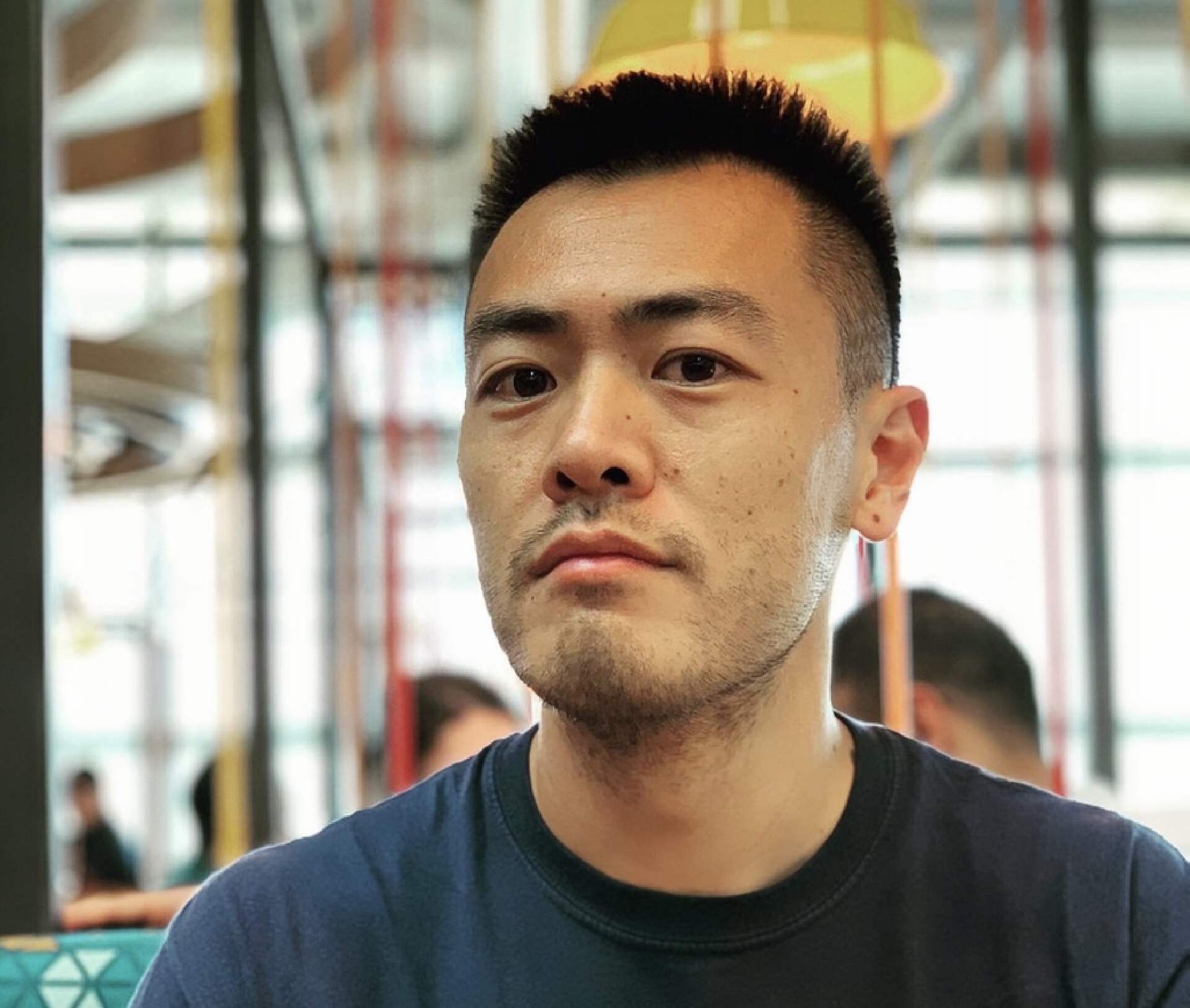 香港富豪别墅出售,香港富二代卖楼