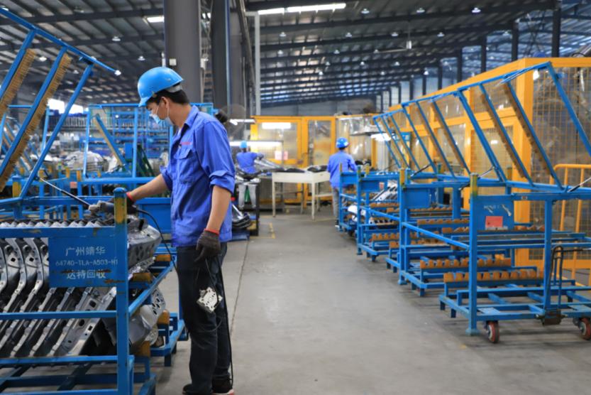 我们的新时代李宇春,我们的新时代工作人员