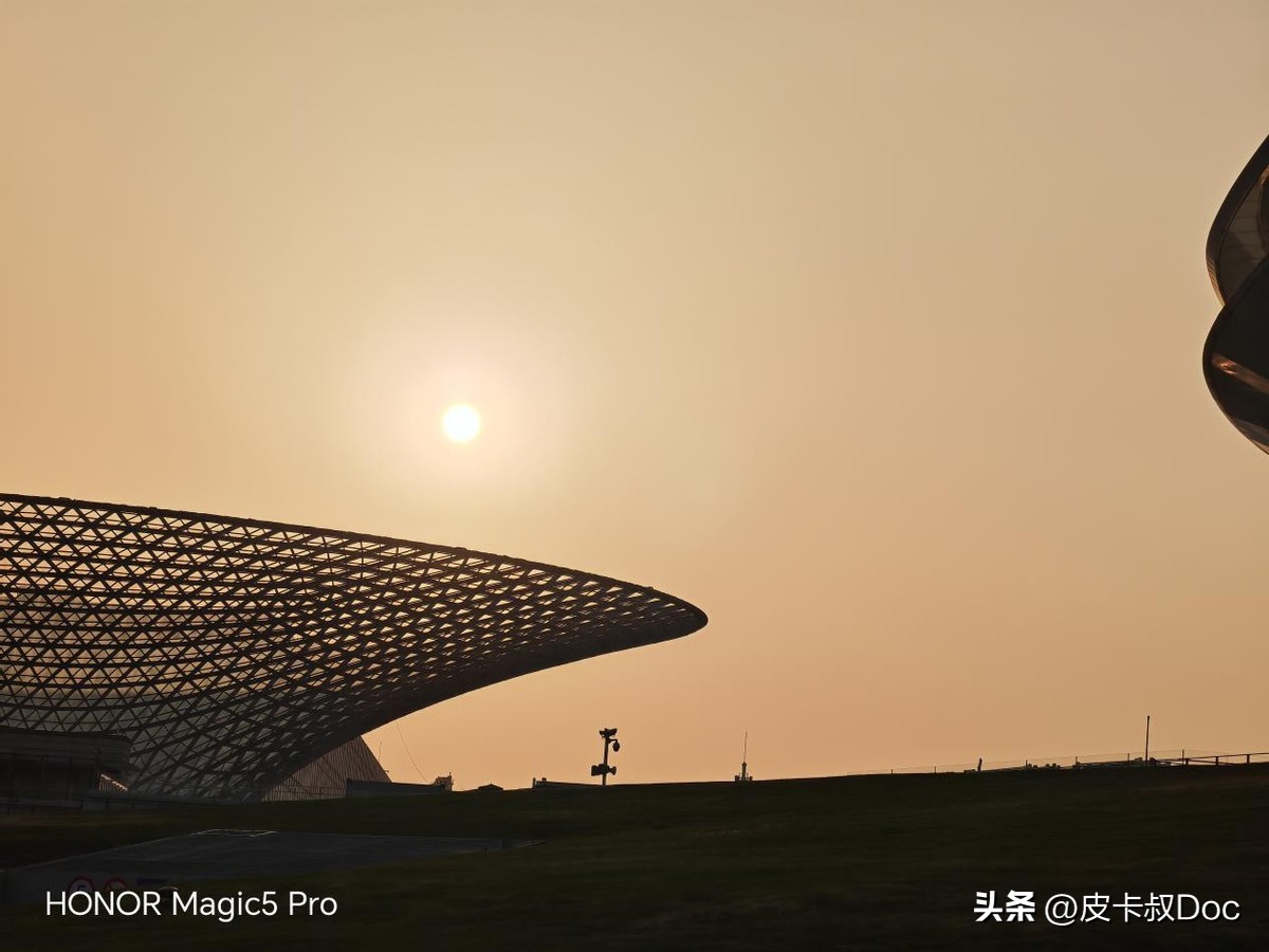 不吹不黑荣耀magic5pro使用感受,荣耀magic5pro手机性能排行榜