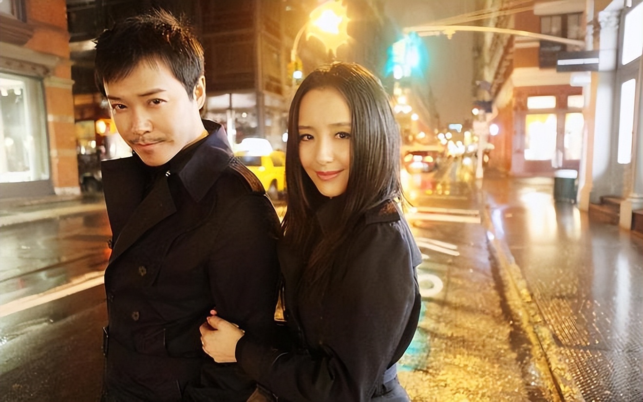 陈思诚在导演圈里的地位,陈思诚是位极具才华的导演