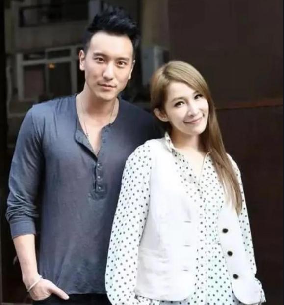 43岁萧亚轩,萧亚轩40岁换18个男友