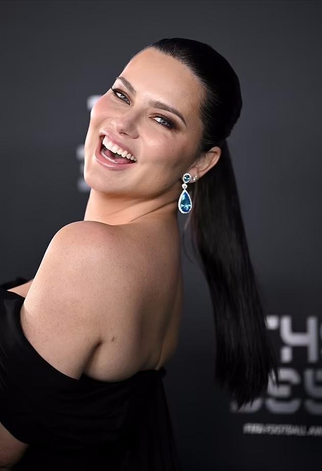 利马超模发福维密走秀视频,维密超模利马全集