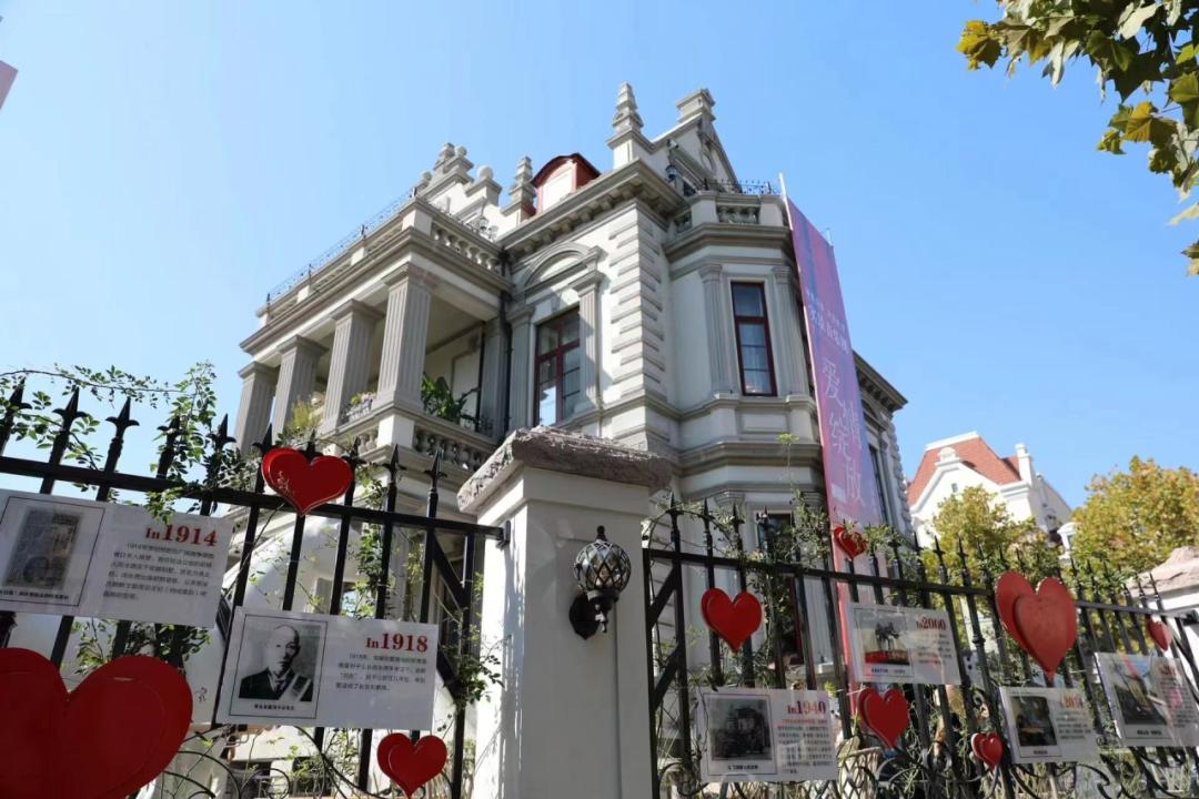 红瓦绿树碧海蓝天视频,红瓦绿树碧海蓝天图文