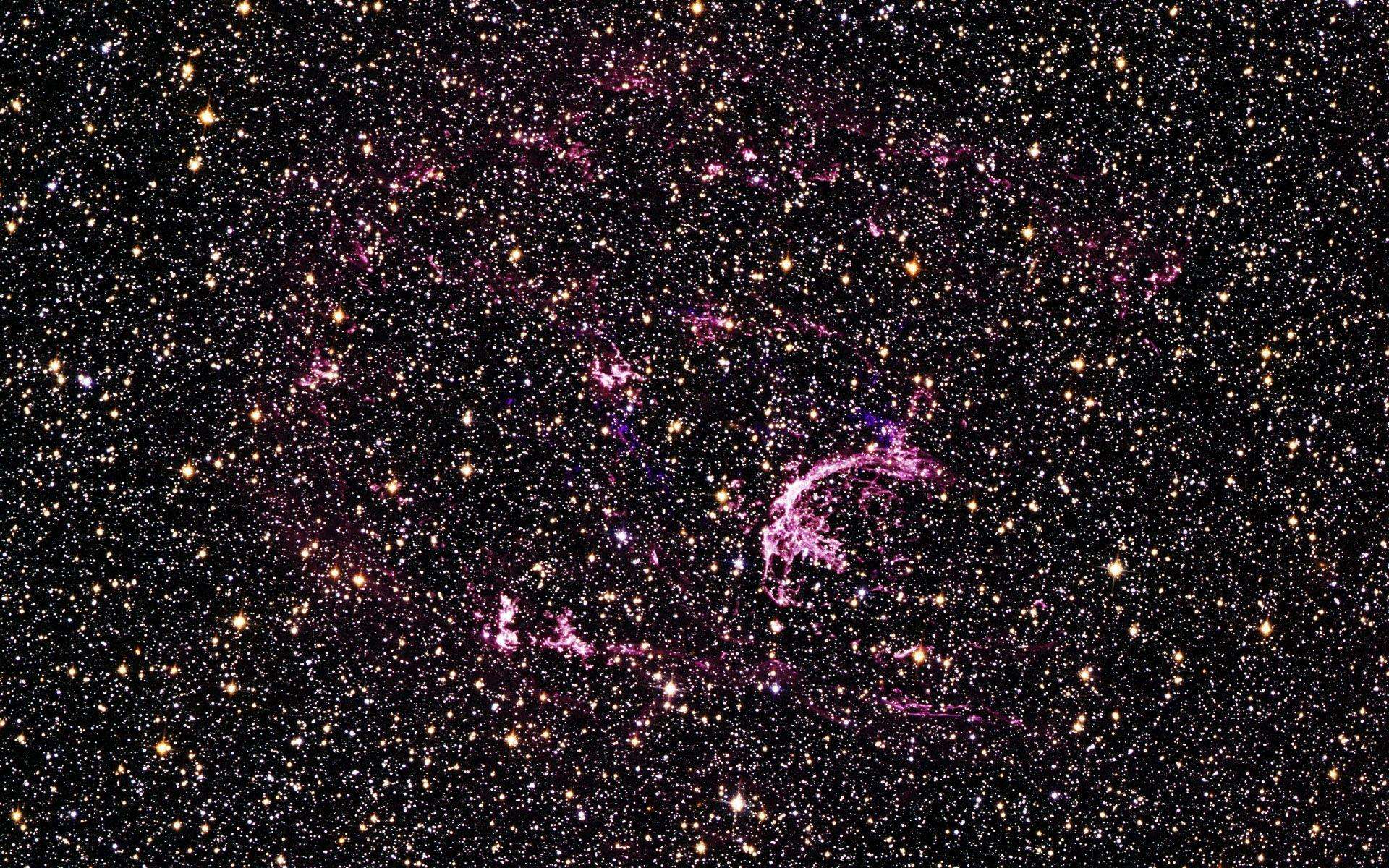 人类有多渺小?看完地球在宇宙中的位置,才发现人类小到忽略不计