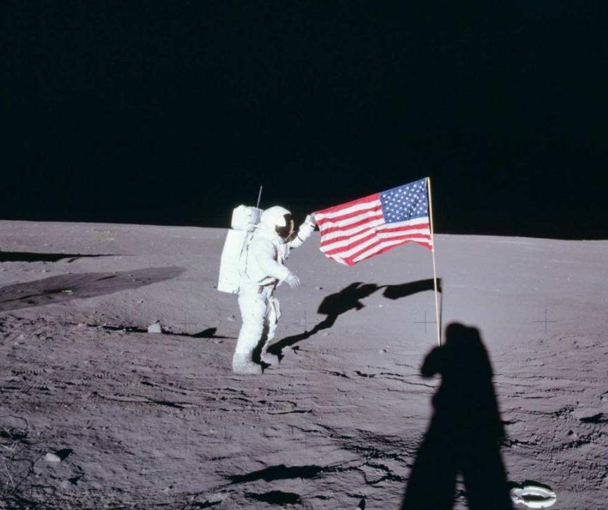 为什么还有人质疑美国登月,为什么现在还有人怀疑美国登月