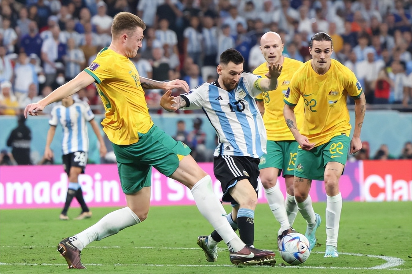 梅西和c罗的高光时刻,梅西4:3