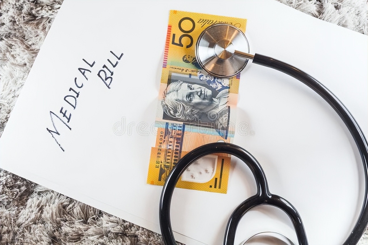 与医院有医疗纠纷，欠医院的医疗费怎么办？