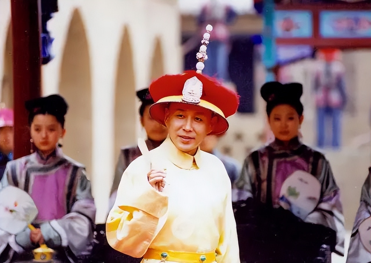 把皇帝演活,把皇帝演了个遍