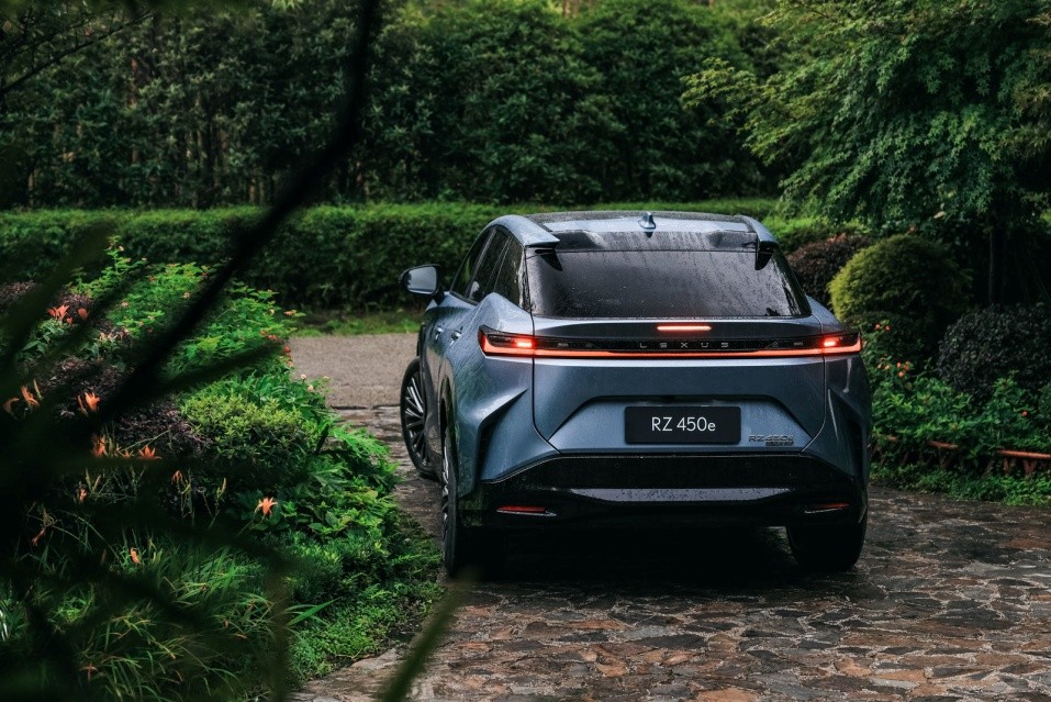 雷克萨斯rx450e试驾,雷克萨斯rz450e试驾视频