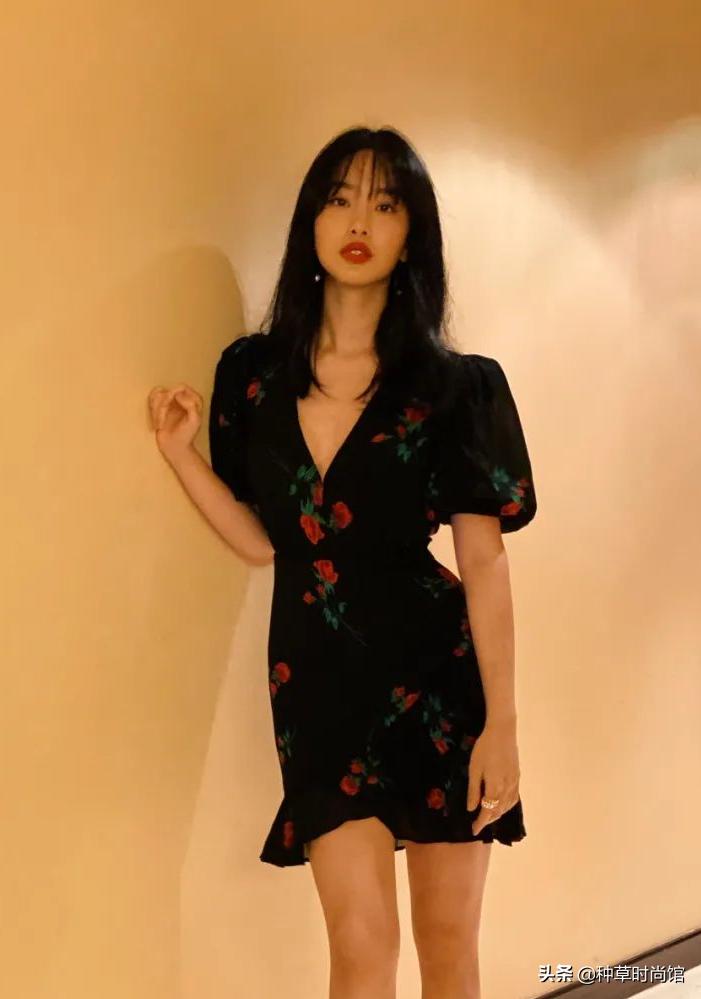 八字刘海怎么打理才不会显头秃,12岁圆脸头秃长发适合剪什么刘海