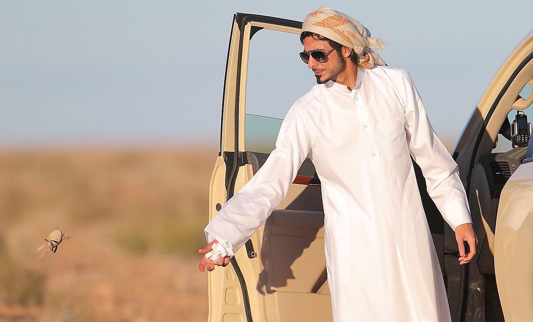 卡塔尔王子变装,卡塔尔王子换上现代装